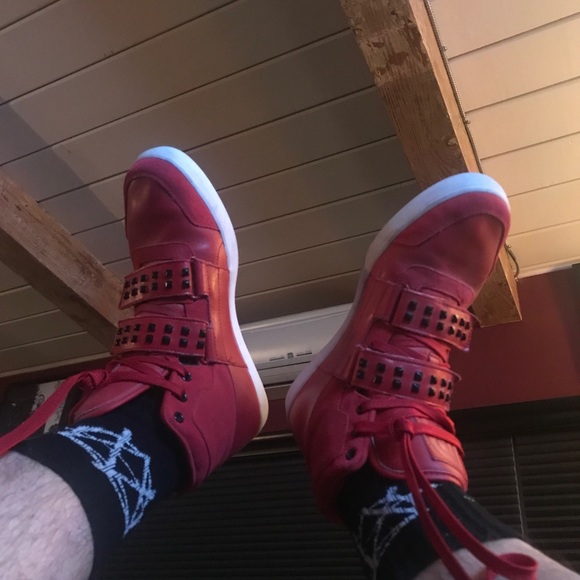 Dope! RED-Reebok high tops..size: 8.5. - Picture 4 of 7